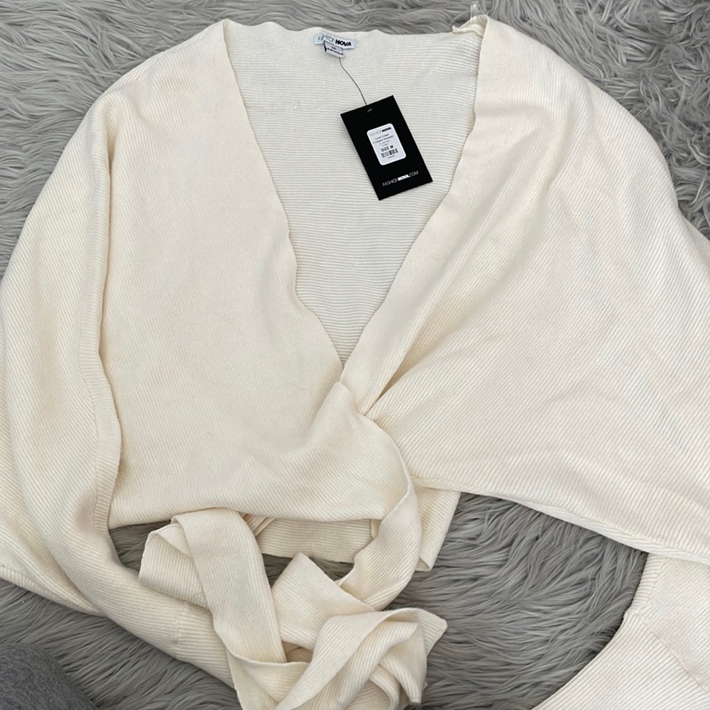 Cropped sweater